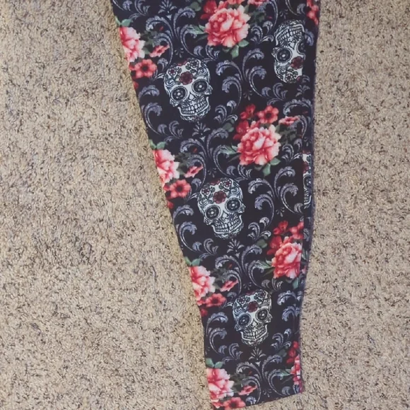 Terra & Sky Multicolor Floral Pants - Picture 4 of 15